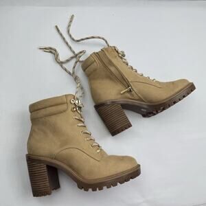 Jennifer Lopez Georgia Combat Boots Cashew Tan Chunky Heel Lug Womens Sz 7.5